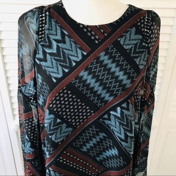 BCBGENERATION Aztec Print Sheer long Sleeve Tunic Size XS - Picture 2 of 7